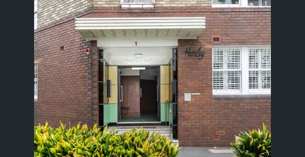 Art Deco boutique building / furnished/unfurnished - Photo 1