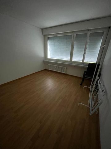 "Wunderschöne Wohnung mit Balkon - zentrale Lage / Nähe Autobahn" - Photo 2