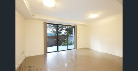 Fantastic Five Dock! - Photo 2