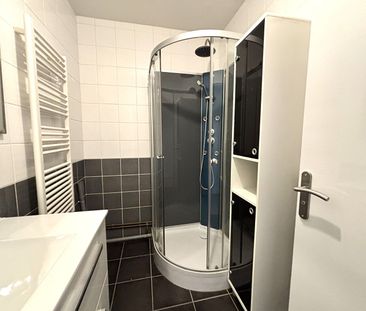 Location Appartement 3 pièces 74m² - Photo 6