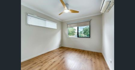 Spacious 4 Bedroom Family Home in Prime Mt Gravatt Location - Photo 5
