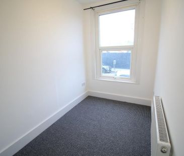 3 bedroom maisonette to rent - Photo 5