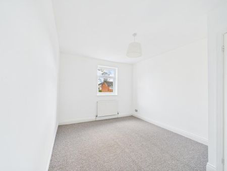 3 bedroom terraced house to rent - Photo 3