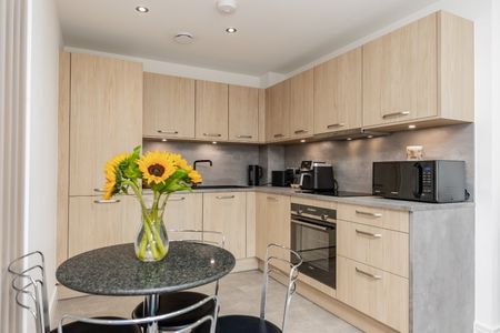 2 bedroom apartment to rent - Photo 5