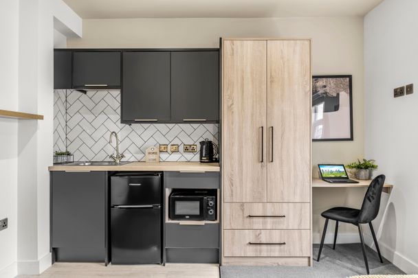 The Property for Jolly Good Fellowes - Photo 1