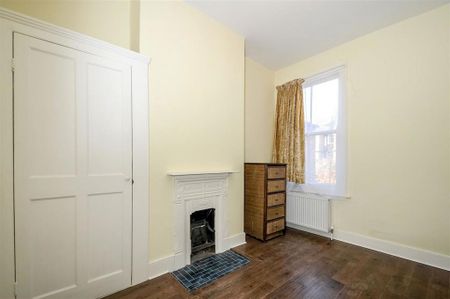 4 bedroom terraced house to rent - Photo 4