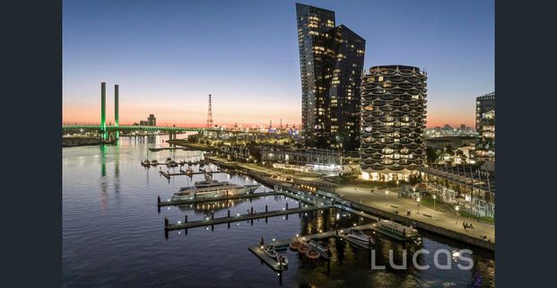 Harbour views and modern style in ‘Marina Tower’ - Photo 1