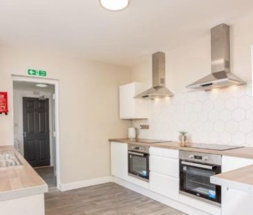 1 bedroom in a house share to rent - Photo 5