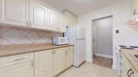 For Lease - 7451 Yonge Street Unit# 101, Markham, Ontario - Photo 4