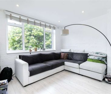 An outstanding duplex flat with roof terrace in a superb central Ba... - Photo 4