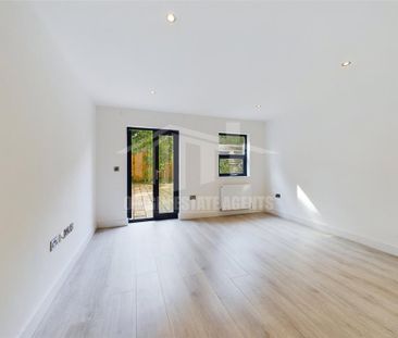 3 bedroom terraced house to rent - Photo 1