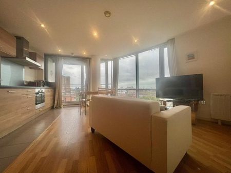 Admiralty Tower, Queen Street - Photo 2