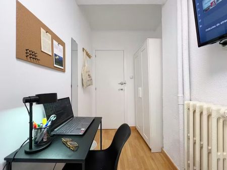 Calle de Elfo, Madrid, Community of Madrid 28027 - Foto 3