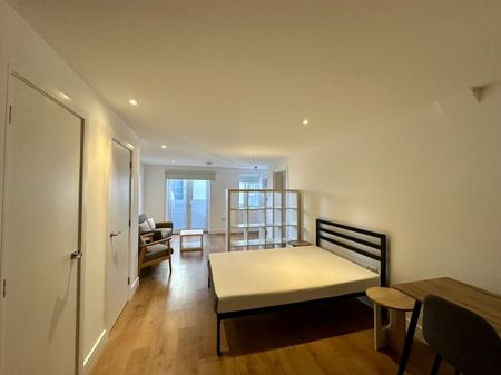 Fountain Court, Falmouth - Photo 5