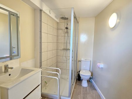 Location Appartement 1 pièce 20m² COMPIEGNE 60200 - Photo 3