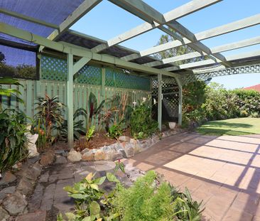 26 Lakeshore Drive, Helensvale QLD 4212 - House For Rent | Domain - Photo 4