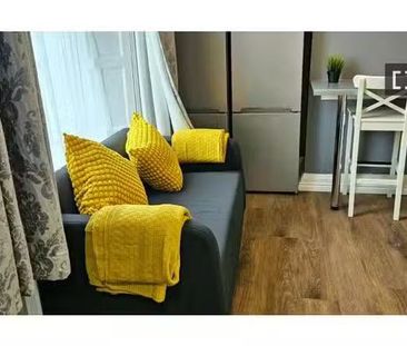 Bed for rent in a residence in Dublin - Photo 2