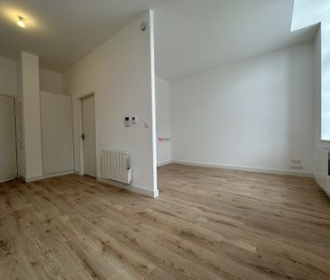 Location Appartement 2 pièces 37m² SECLIN 59113 - Photo 3