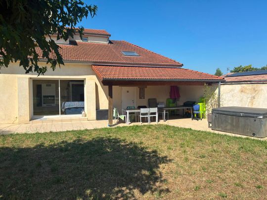 Location Maison 6 pièces 162m² ROMANS SUR ISERE 26100 - Photo 1