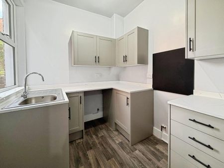 2 bedroom terraced house to rent - Photo 5