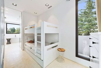 Luxury Villa for rent in Estepona, Spain