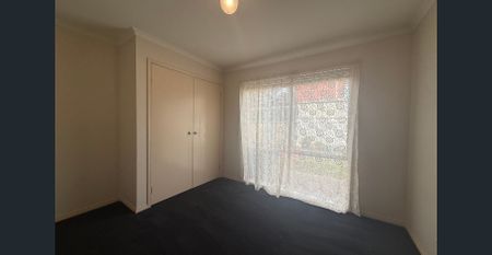 Cairnlea Comfortable Living! - Photo 3