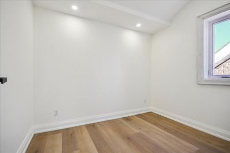 For Lease - 134 Argyle Street Unit# 3rd Floor, Toronto, Ontario - Photo 3