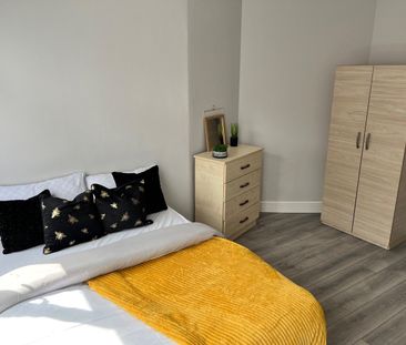 Room in a Shared Flat, Homerton High Street, E9 - Photo 5