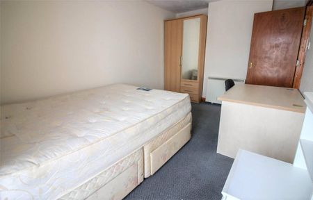 4 bedroom maisonette to rent - Photo 4