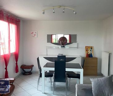 Location Appartement 3 pièces 69m² BOURG EN BRESSE 01000 - Photo 2