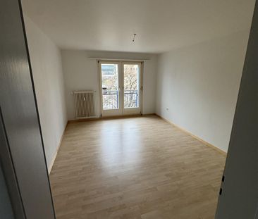 2 1/2 - Zimmer-Wohnung - Foto 1