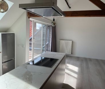 Exclusief één slaapkamer DAK-APPARTEMENT met ruim terras en openluc... - Photo 2