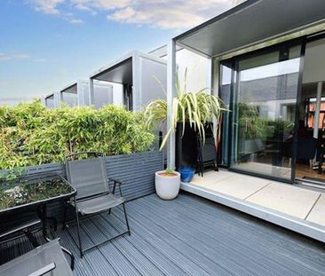 2 bedroom terraced house to rent - Photo 2