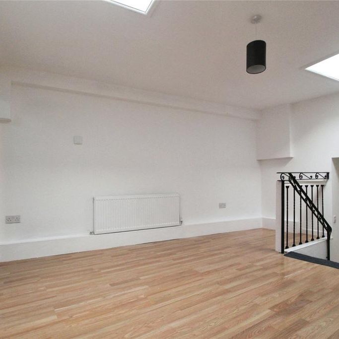 3 bedroom terraced house to rent - Photo 1