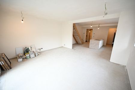 Volledig GERENOVEERD gelijkvloers appartement met TUIN - Photo 3