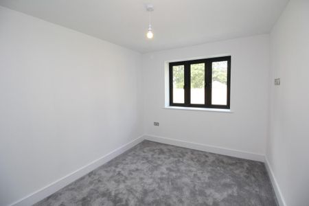 3 bedroom bungalow to rent - Photo 2