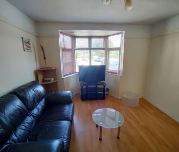 3 Bed Terraced House, Walmer Grove, B23 - Photo 6