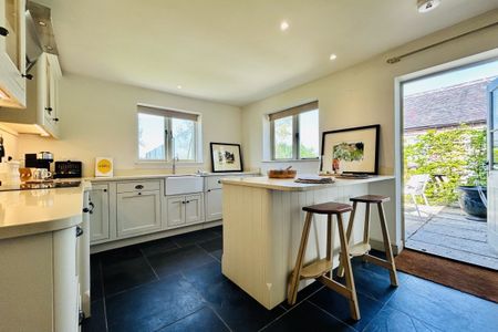 North Lane - Photo 5