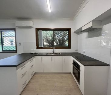 RENOVATED UNIT HEART OF GRAFTON - Photo 2