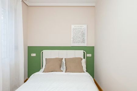 Calle de la Umbría, Madrid, Community of Madrid 28043 - Photo 2