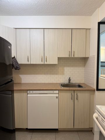 3470 Rue Simpson Montréal (Ville-Marie), QC H3G - Photo 2