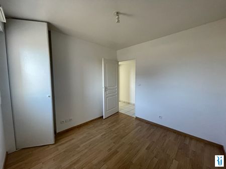 Location Appartement 3 pièces 61m² - Photo 2