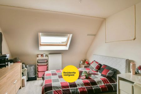 Recent appartement met 3 slaapkamers in het centrum van Eernegem - Photo 2