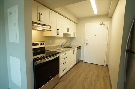 For Lease - 595 Strasburg Road Unit# 601, Kitchener, Ontario - Photo 3