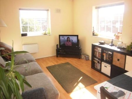 1 bedroom flat to rent - Photo 3
