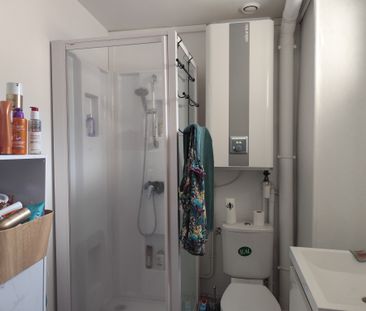 Location Appartement 2 pièces 46m² SABLE SUR SARTHE 72300 - Photo 4