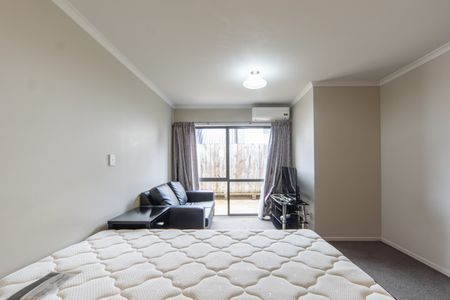 Tidy Studio Unit - Photo 3