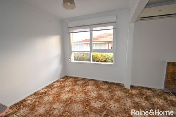 Great 3 Bedroom Home in Springvale! - Photo 1