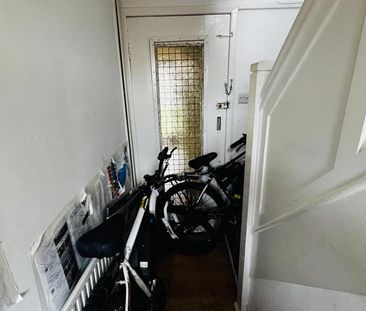 2 bedroom semi-detached house to rent - Photo 5