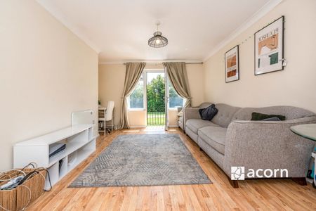 Flat to rent - Nelson House, Greenhithe, DA9 - Photo 3